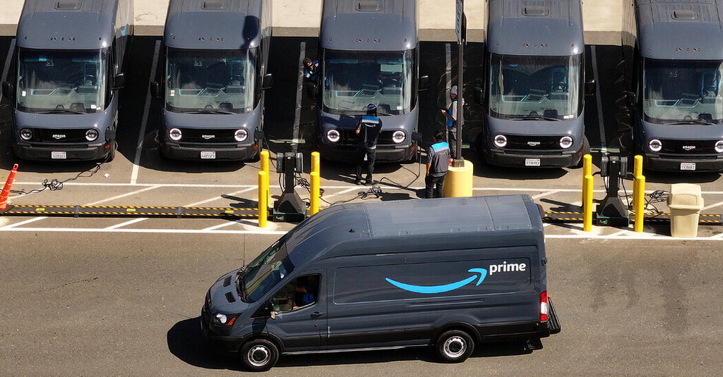 Trump qualifie Bezos de « très gentil » dans le conflit entre la Maison-Blanche et Amazon
