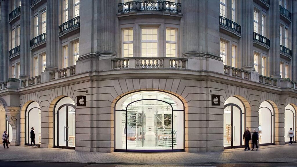 Les portes de l’Apple Store d’Amsterdam laissées ouvertes par erreur après la fermeture