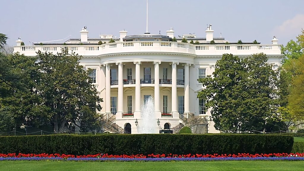 La Maison Blanche : les États-Unis ne toléreront pas l’amende de l’UE contre Apple