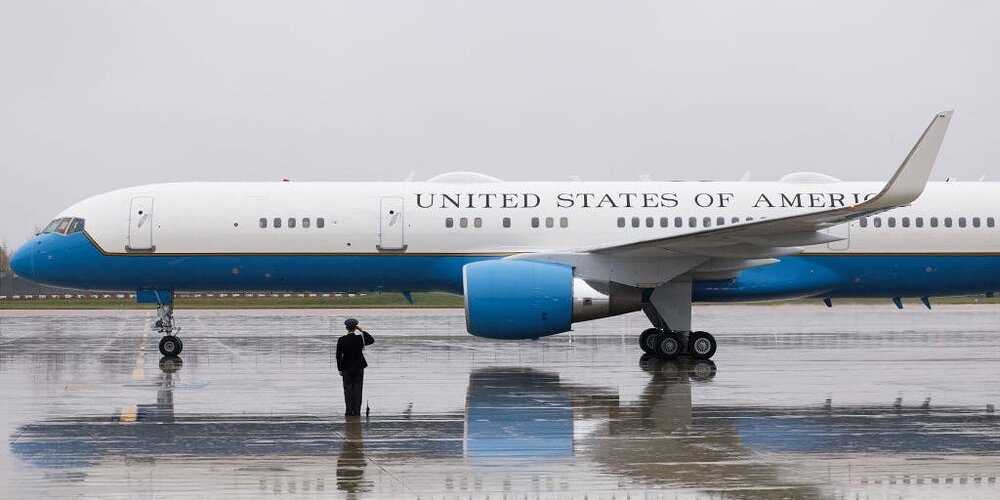 Explorez l’intérieur d’Air Force Two, le jet de 155 pieds des vice-présidents pour voyager globalement Explorez l’intérieur d’Air Force Two, le jet de 155 pieds des vice-présidents pour voyager globalement