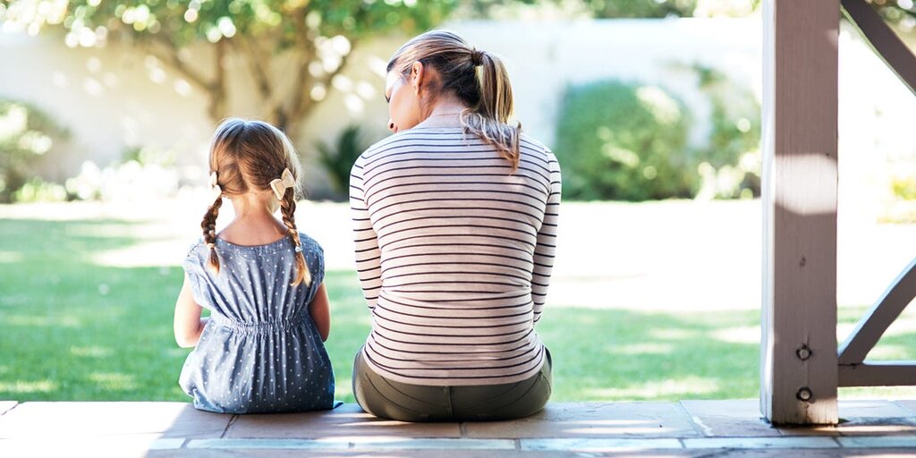 Je n’ai pas dit à mes enfants que leur grand-père était mort, mais je sais que je ne peux les protéger de la réalité