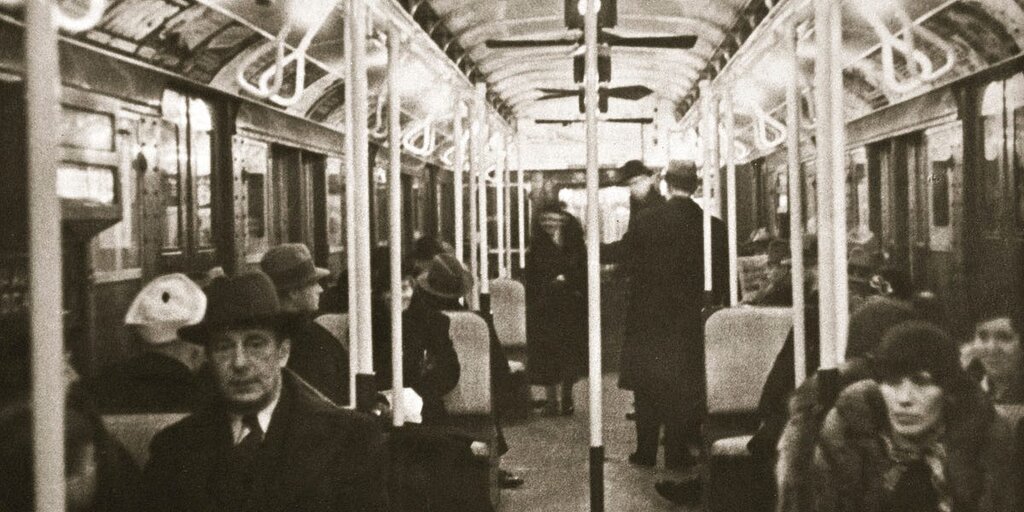 Des photos rétro montrent comment les trajets en métro à New York ont évolué avec le temps Des photos rétro montrent comment les trajets en métro à New York ont évolué avec le temps