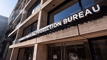 Un mémo interne du CFPB indique une réduction du suivi des prêts étudiants lors de sa révision