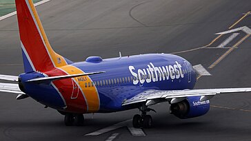 Des parents attaquent Southwest Airlines, affirmant que leur fils de 4 ans a été brûlé par du café renversé en vol