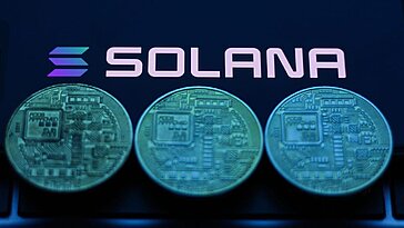 Une petite entreprise Internet a vu son action augmenter de 335 % après avoir annoncé vouloir imiter la stratégie crypto de Saylor