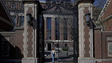 Harvard a embauché des avocats du GOP pour attaquer Trump concernant un gel de financement