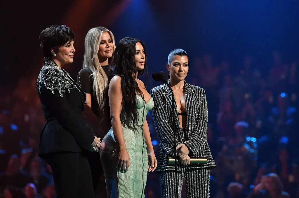 La table de Pâques des Kardashians : un élément majeur absent après les polémiques de l’an dernier