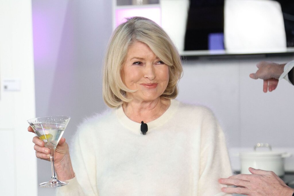 Martha Stewart interrompt l’interview du chef José Andrés dans « Tonight » : Découvrez la scène comique Martha Stewart interrompt l’interview du chef José Andrés dans « Tonight » : Découvrez la scène comique