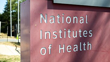 Un chercheur senior des NIH démissionne suite à la censure des résultats de recherche