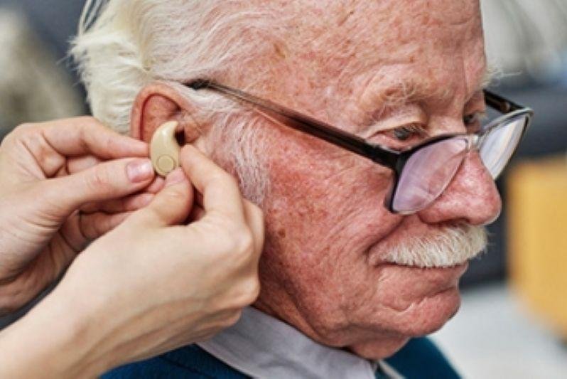 Une étude confirme le lien entre perte auditive et démence chez les seniors Une étude confirme le lien entre perte auditive et démence chez les seniors