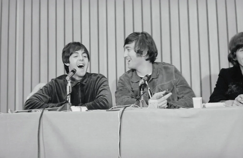 Paul McCartney évoque l’insécurité ‘stupide’ de John Lennon