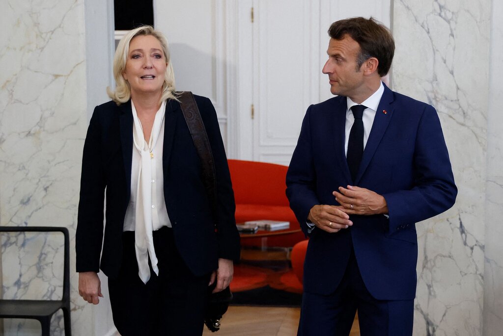 Emmanuel Macron peut-il accorder sa grâce à Marine Le Pen ?