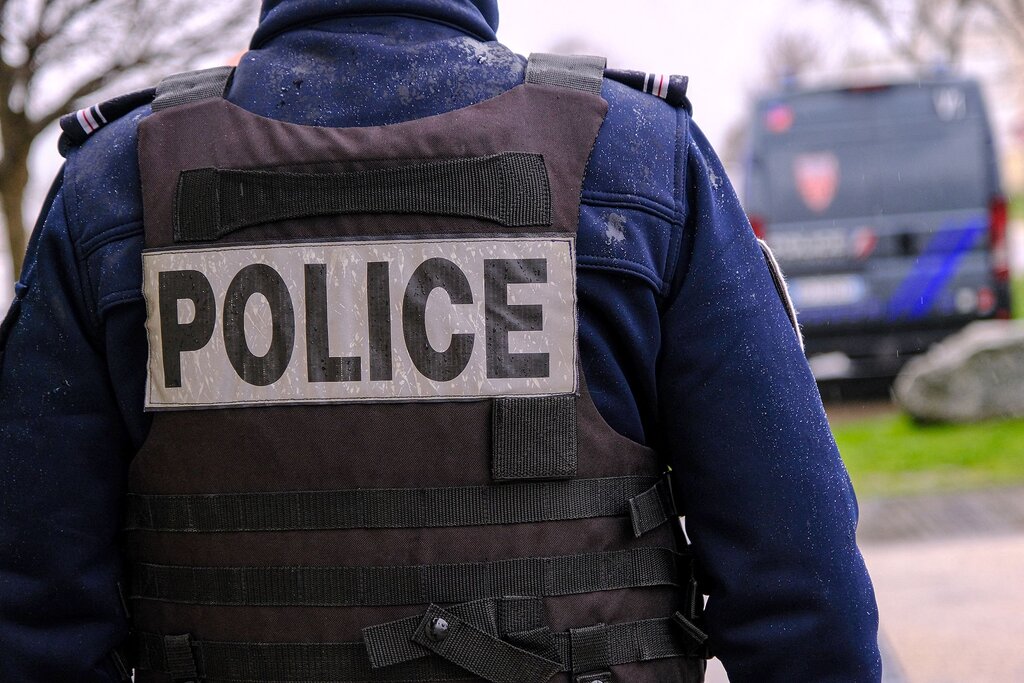 À Vitry-sur-Seine, 160 kg de cocaïne ont été confisqués et cinq individus sont en garde à vue À Vitry-sur-Seine, 160 kg de cocaïne ont été confisqués et cinq individus sont en garde à vue