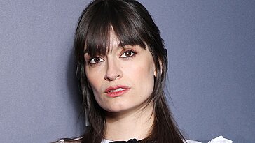 Clara Luciani transformée et épanouie grâce à son expérience de la maternité