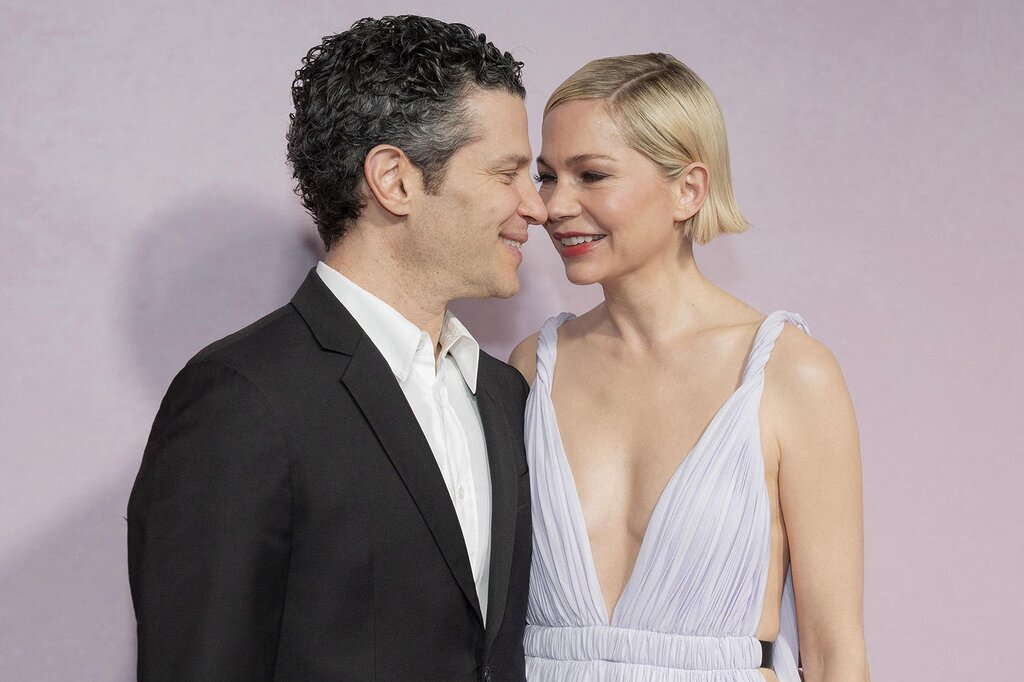 Michelle Williams et Thomas Kail, un duo charmant qui a attiré l’attention sur le tapis rouge