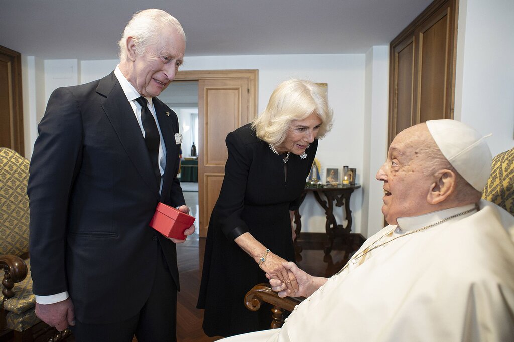 Le roi Charles III se dit profondément attristé par la mort du pape François Le roi Charles III se dit profondément attristé par la mort du pape François