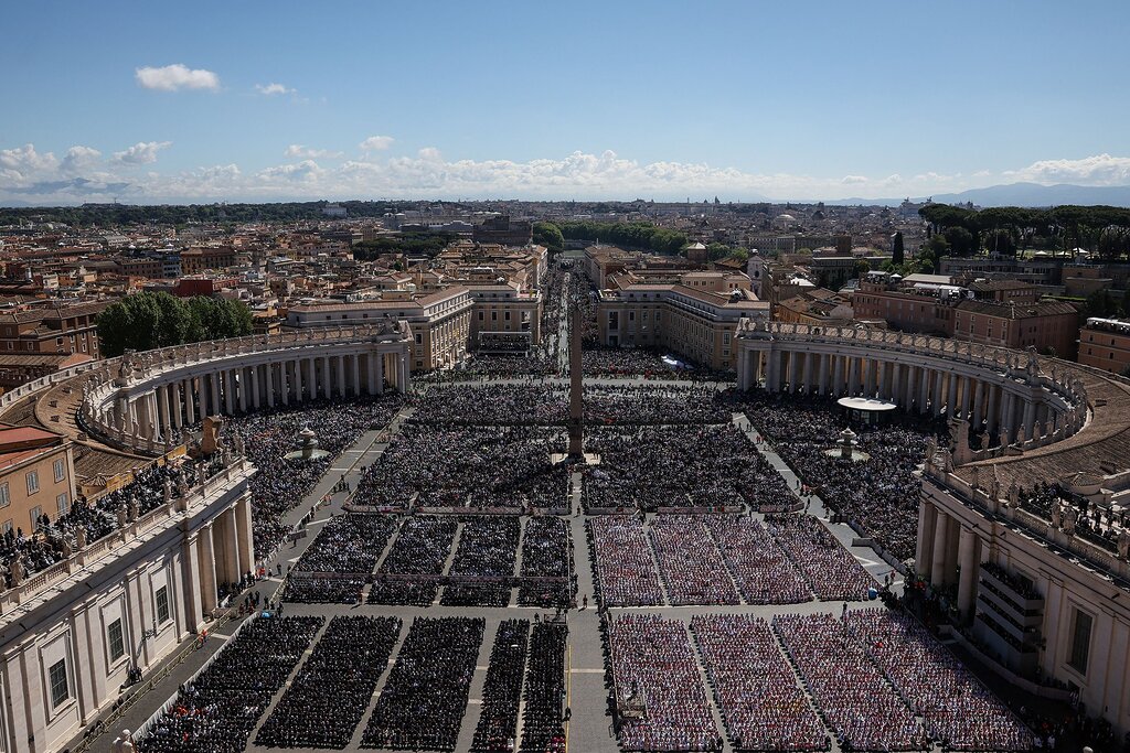 Deux cent mille personnes se sont réunies au Vatican pour honorer une dernière fois le pape François