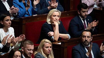 Marine Le Pen condamnée : un poisson d’avril qui suscite des interrogations