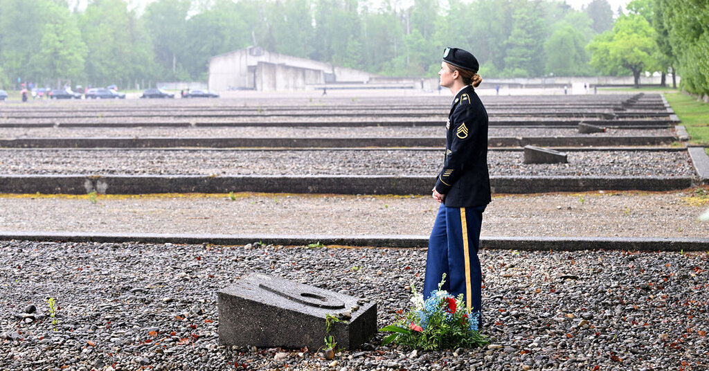 Dachau : 80 ans après la libération du camp, les survivants se remémorent Dachau : 80 ans après la libération du camp, les survivants se remémorent