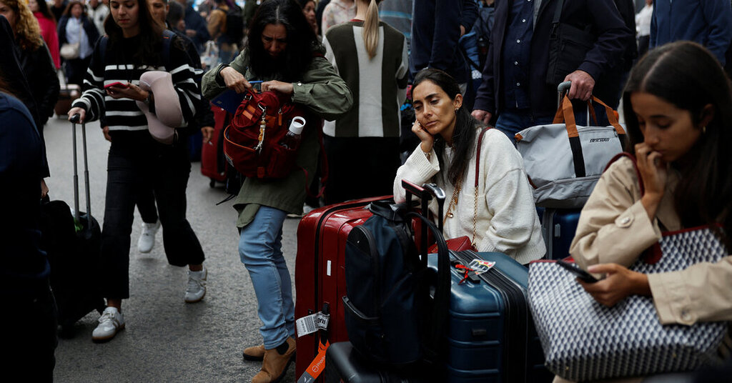 En Espagne, le vol de câbles perturbe des milliers de voyageurs par l’arrêt du trafic ferroviaire En Espagne, le vol de câbles perturbe des milliers de voyageurs par l’arrêt du trafic ferroviaire