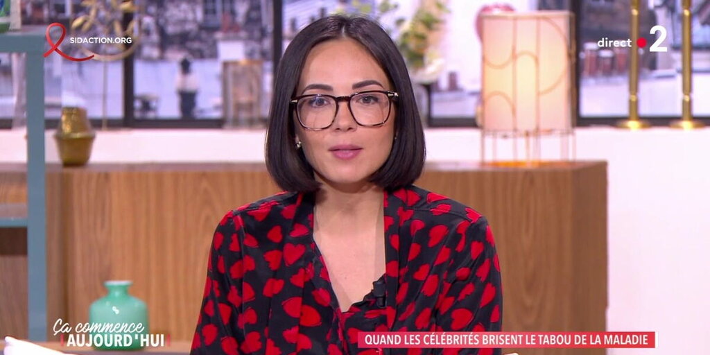 Agathe Auproux enceinte révèle le sexe de son premier enfant : fille ou garçon ? Agathe Auproux enceinte révèle le sexe de son premier enfant : fille ou garçon ?