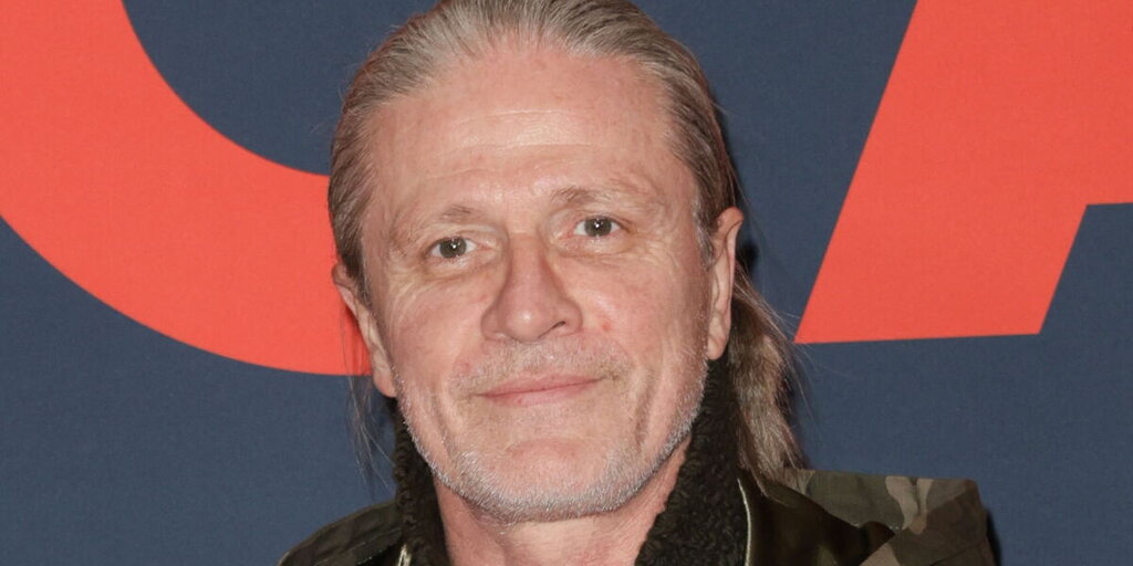 Emmanuel Petit évoque avec émotion la mort de son frère : « Je l’ai appris de la pire façon » Emmanuel Petit évoque avec émotion la mort de son frère : « Je l’ai appris de la pire façon »