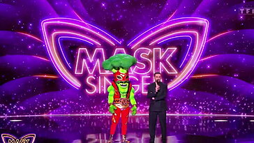 Mask Singer : Le créateur des costumes dévoile s’il sait qui sont les stars, sa réponse étonne