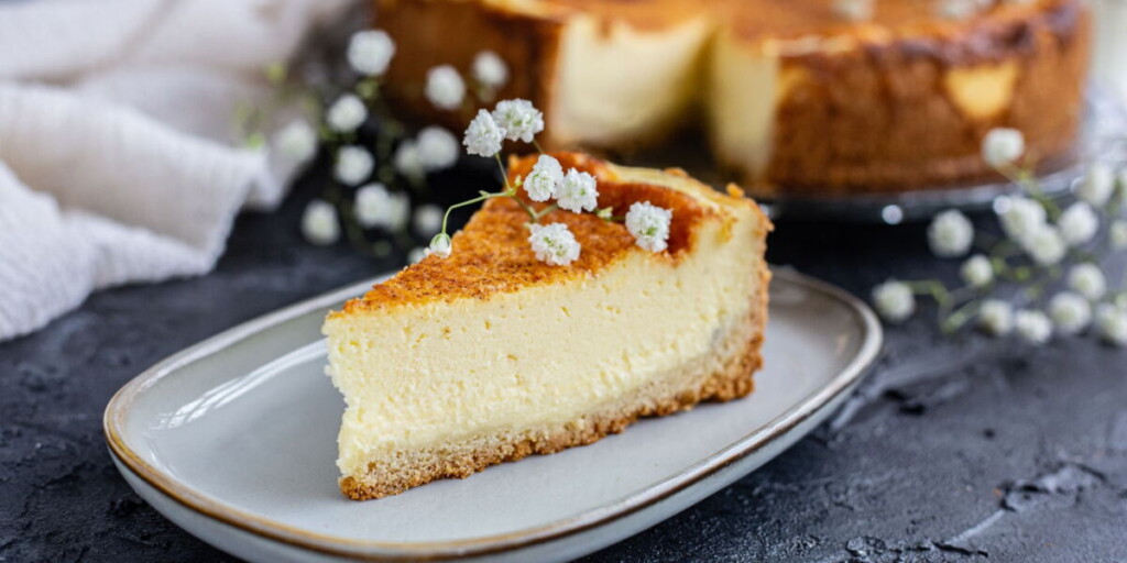 Le gâteau au fromage blanc : un dessert léger, riche en protéines, bon pour la silhouette