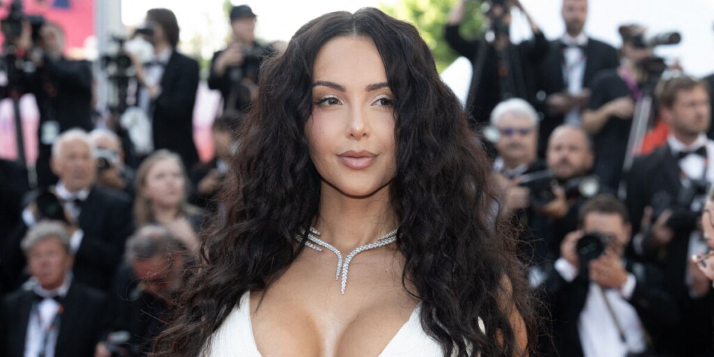 Nabilla répond à une critique de Laurent Ruquier, le traitant d’imbécile et demandant s’il vit encore Nabilla répond à une critique de Laurent Ruquier, le traitant d’imbécile et demandant s’il vit encore