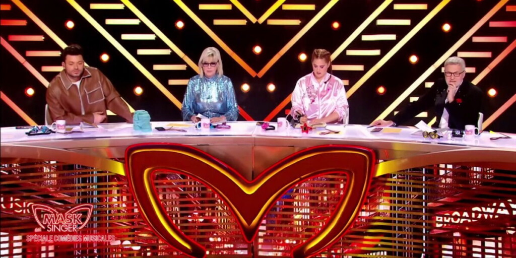 Ambiance en coulisses de Mask Singer avec Kev Adams, Laurent Ruquier, Chantal Ladesou et Élodie Poux
