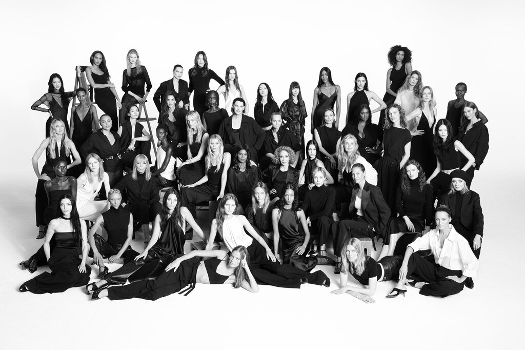 Carla Bruni, Twiggy, Irina Shayk… Cinquante mannequins iconiques fêtent les 50 ans de Zara