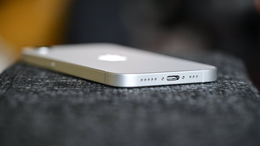 Apple accroît sa présence dans le commerce de détail chez les opérateurs américains malgré un marché lent