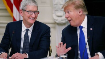 Trump a imposé un tarif sur l’iPhone pour punir Tim Cook