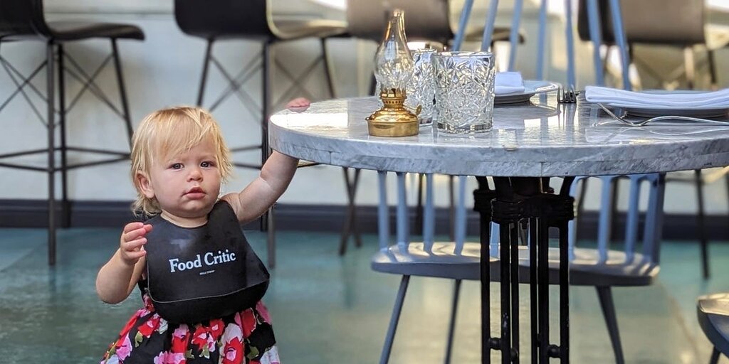Critique gastronomique et mère célibataire, j’emmène mon enfant évaluer des restaurants raffinés Critique gastronomique et mère célibataire, j’emmène mon enfant évaluer des restaurants raffinés