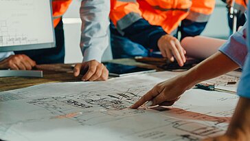 Les métiers qualifiés en construction, services publics et pétrole dominent la croissance sur LinkedIn