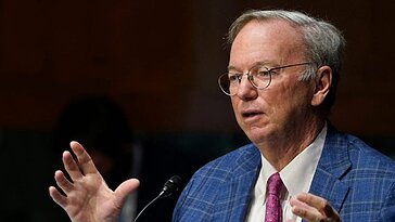 L’ex-PDG de Google, Eric Schmidt, a proposé que Taïwan utilise des bateaux kamikazes pour se défendre