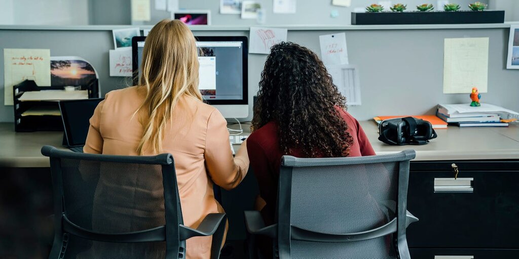 Après son diplôme, j’ai aidé ma fille à être embauchée dans mon entreprise, mais je doute parfois