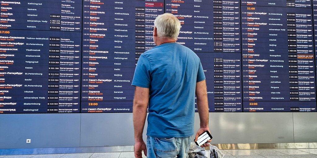 Les autorités russes signalent que 60 000 passagers sont bloqués à cause d’une attaque de drones en Ukraine Les autorités russes signalent que 60 000 passagers sont bloqués à cause d’une attaque de drones en Ukraine