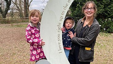 Je suis reconnaissante envers mes amies mamans pour leur présence unique, différente de mes autres amies