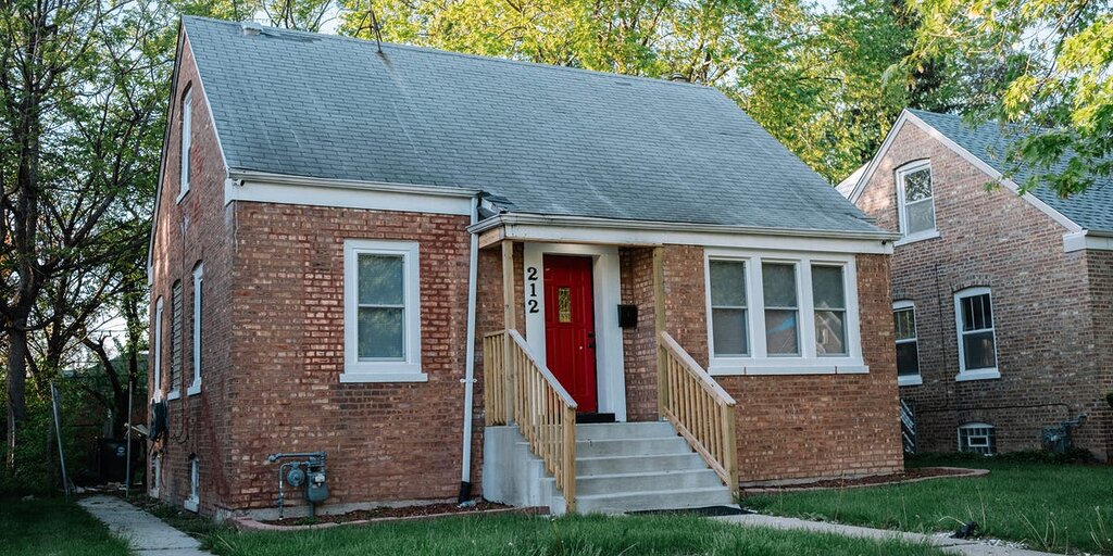 Le propriétaire de la maison d’enfance du pape Léon XIV près de Chicago a retiré l’annonce suite à un vif intérêt