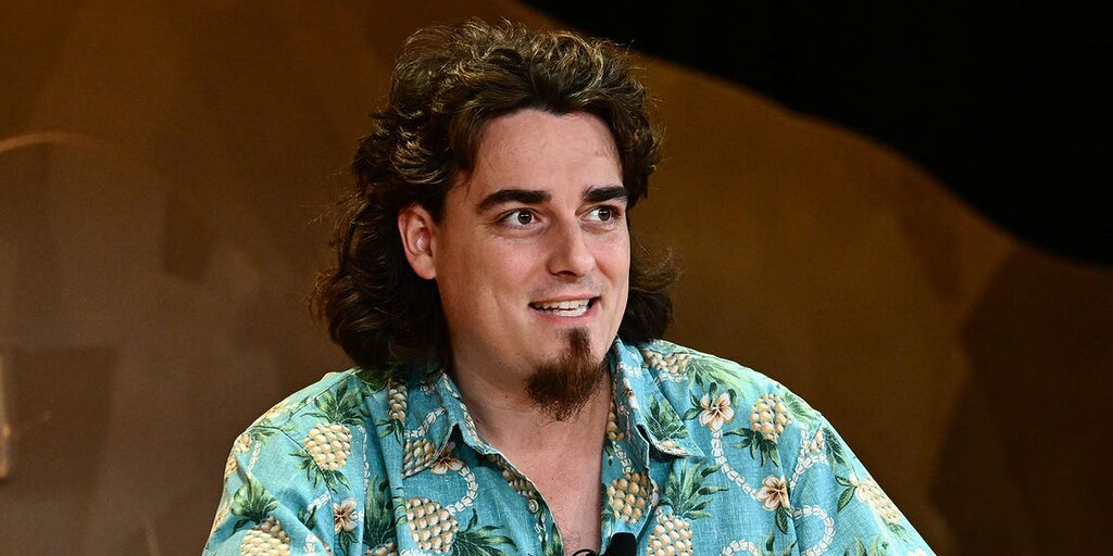 Palmer Luckey appartient à un groupe de discussion exclusif, accessible par une réalisation précise