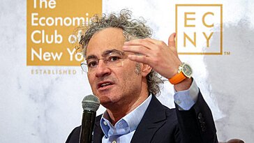 Un ingénieur ayant passé 8 ans chez Palantir dit que les entretiens étaient imprévisibles