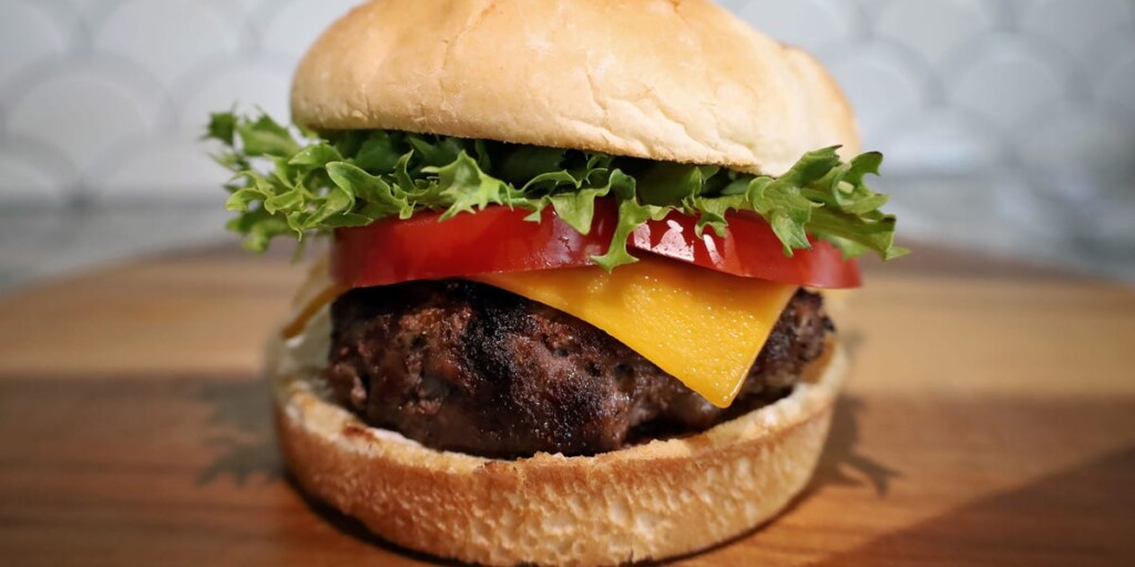 Chef expérimenté, voici 6 conseils pour des burgers juteux et savoureux Chef expérimenté, voici 6 conseils pour des burgers juteux et savoureux