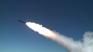L’armée américaine évalue des stratégies pour augmenter la portée de ses missiles Stinger portables