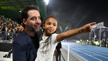 Alexis Ohanian, cofondateur de Reddit, veut que son fils de 7 ans utilise l’IA chaque jour, la voyant comme un superpouvoir