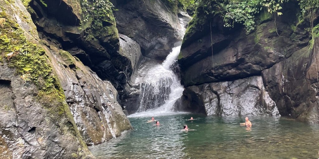 Lors de ma première visite au Costa Rica, voici 5 indispensables que j’ai pris et 3 que j’aurais voulu emporter Lors de ma première visite au Costa Rica, voici 5 indispensables que j’ai pris et 3 que j’aurais voulu emporter