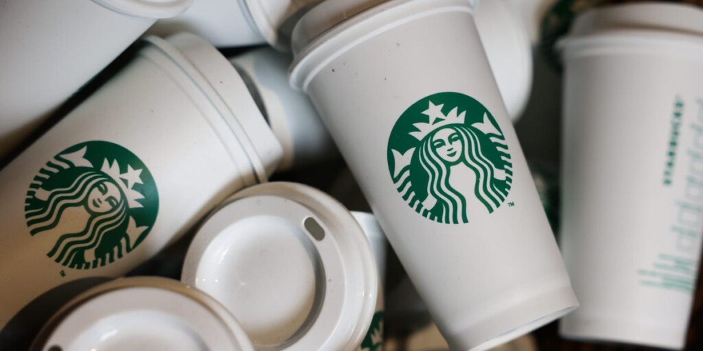 Starbucks modifie son système, ralentissant l’accumulation de points par boisson commandée