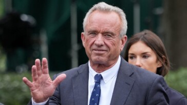 RFK a concrétisé un rêve pour les mères de Maha, mais les médecins restent prudents