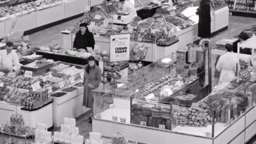 Les images des premiers supermarchés montrent l’évolution des courses alimentaires sur un siècle