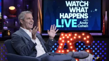 Andy Cohen révèle le casting de « The Real Housewives of Rhode Island »